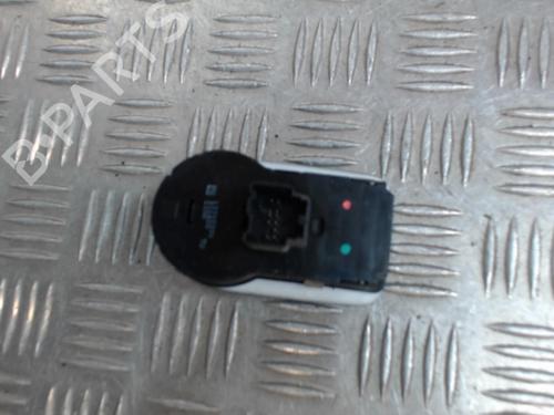 Used Headlight switch OPEL CORSA D (S07) 1.3 CDTI (L08, L68) (75 hp) 24274191