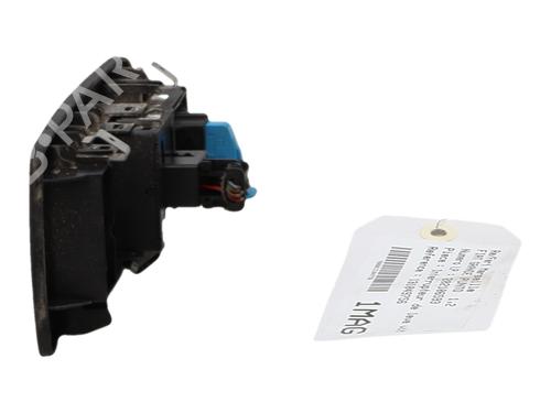 Left front window switch FIAT GRANDE PUNTO (199_) 1.3 D Multijet | BP38341395I27 - Image 2