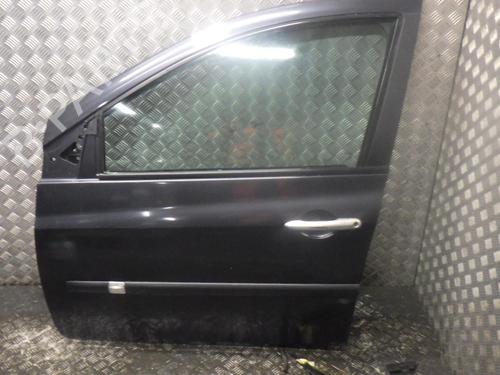 Used Left front door RENAULT CLIO III Grandtour (KR0/1_) 1.2 16V (KR0P) (101 hp) 30753174