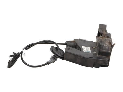 front-right-lock-renault-megane-iv-hatchback-b9amn_-2015-35748264 main image