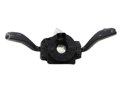 Comutador piscas / escovas SEAT CORDOBA (6L2) 1.9 TDI (100 hp) 32173853