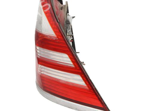 right-taillight-ford-mondeo-iii-b5y-2000-2001-2002-2003-2004-2005-2006-2007-36690983 main image
