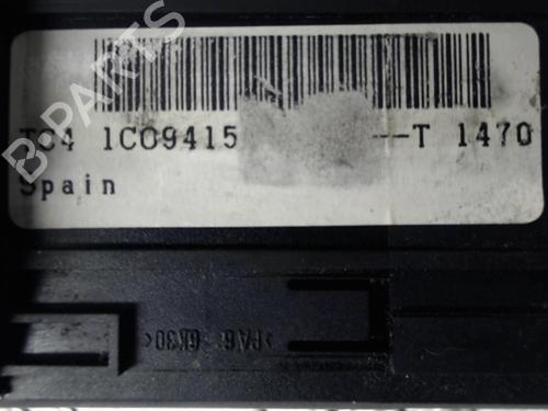 Used Headlight switch VW GOLF IV (1J1) 1.6 16V (105 hp) 24280070