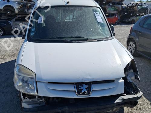 Right headlight PEUGEOT PARTNER Box Body/MPV (5_, G_) 1.6 HDi 75 | BP32392617C29