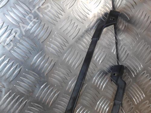 Used Front windshield wiper arm Front windshield wiper arm PEUGEOT 3008 I MPV (0U_) 1.6 HDi (112 hp) 24266109 24266109