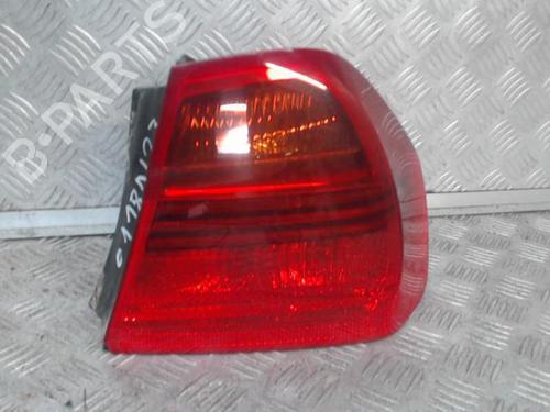 Used Right taillight BMW 3 (E90) 320 d (163 hp) 24279419