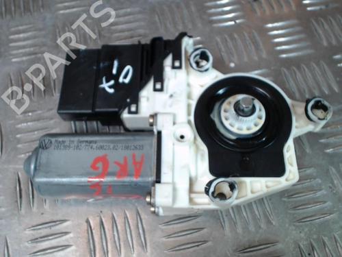 Rudehejsemotor bagstkærm venstre VW GOLF IV (1J1) 1.4 16V | BP24962303E23 