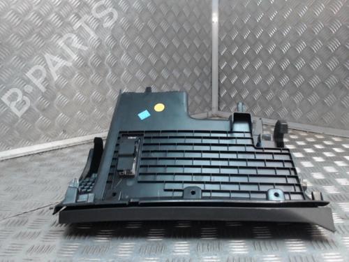 glove-box-ds-ds-7-crossback-j4_-jr_-jc_-2017-24268745 main image