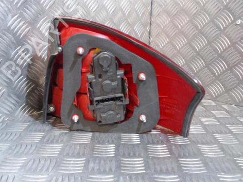 Farolim esquerdo Farolim esquerdo AUDI A3 Sportback (8VA, 8VF) S3 quattro (300 hp) 24266638 24266638