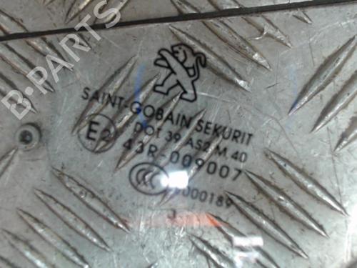 Used Front right door window Front right door window PEUGEOT 208 I (CA_, CC_) 1.6 HDi (114 hp) 24274370 24274370