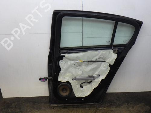 right-rear-door-chevrolet-cruze-hatchback-j305-2010-28192592 main image