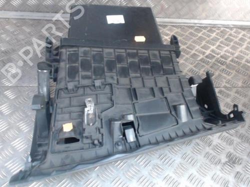 Used Glove box RENAULT MEGANE III Coupe (DZ0/1_) 1.5 dCi (DZ0B) (106 hp) 24270000