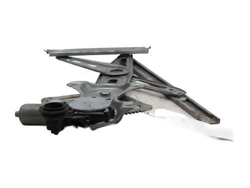 Used Front right window mechanism Front right window mechanism TOYOTA YARIS (_P9_) 1.3 VVT-i (SCP90_, SCP90R) (87 hp) 29530323 29530323