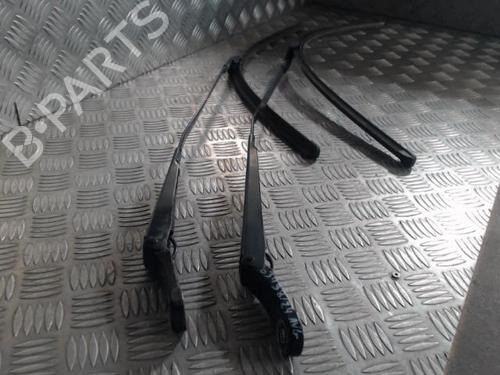 Used Front windshield wiper arm PEUGEOT 3008 I MPV (0U_) 2.0 HDi Hybrid4 (0URHCA) (200 hp) 24271865