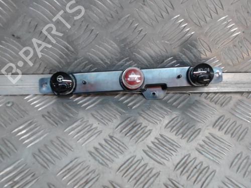 Used Warning switch Warning switch FIAT 500 (312_) 1.2 (312AXA1A) (69 hp) 24266921 24266921