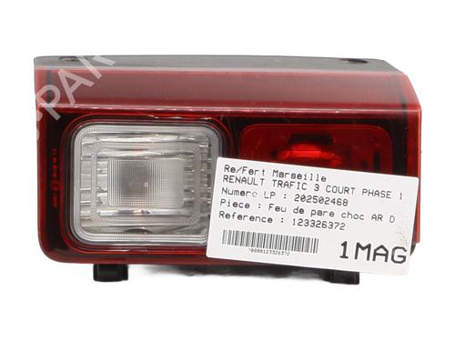 Used Rear bumper right light Rear bumper right light RENAULT TRAFIC III Van (FG_) 1.6 dCi 90 (FGME) (90 hp) 40283801 40283801