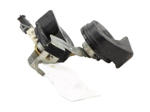 Buzina PEUGEOT 5008 II (MC_, MJ_, MR_, M4_) 1.2 THP (MRHNYH, MRHNYW, MRHNSJ, MRHNSU, MRHNSM) (131 hp) 31249084