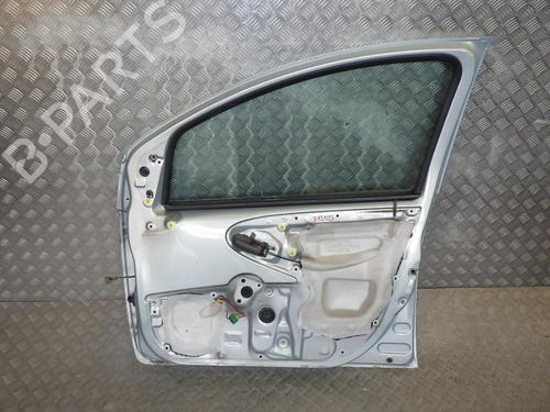 Used Right front door TOYOTA AYGO (_B1_) 1.0 (KGB10_, KGB10R) (68 hp) 24275637