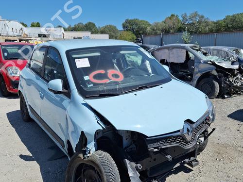 Brugte RENAULT TWINGO III (BCM_, BCA_) 0.9 TCe 90 (BCM9, BCM2) (90 hp) 4433652