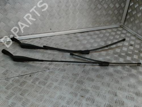Used Front windshield wiper arm PEUGEOT 308 II (LB_, LP_, LW_, LH_, L3_) 1.6 BlueHDi 120 (120 hp) 24282356