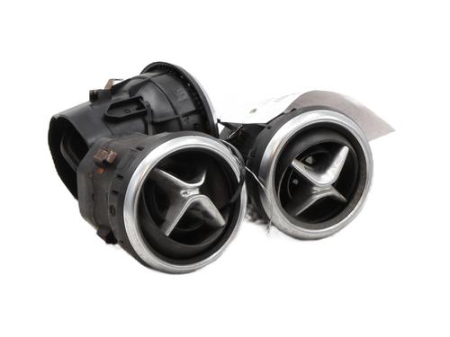 Used Air vent MERCEDES-BENZ A-CLASS (W176) A 200 CDI / d (176.008) (136 hp) 31597271