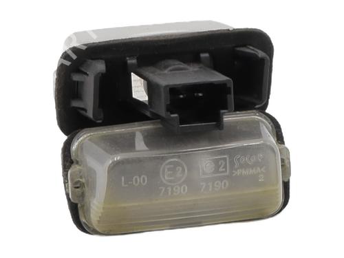Used Licence plate light Licence plate light PEUGEOT 206 Hatchback (2A/C) 1.9 D (69 hp) 33456782 33456782