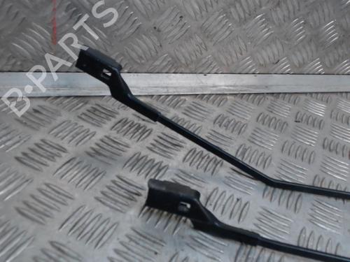 Used Front windshield wiper arm Front windshield wiper arm 24267324 24267324