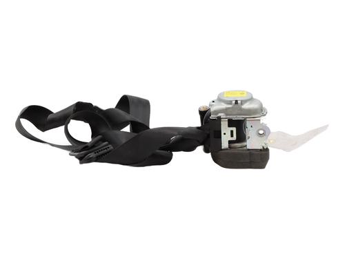 Used Rear left seatbelt PEUGEOT 5008 II (MC_, MJ_, MR_, M4_) 1.2 THP (MRHNYH, MRHNYW, MRHNSJ, MRHNSU, MRHNSM) (131 hp) 31247829