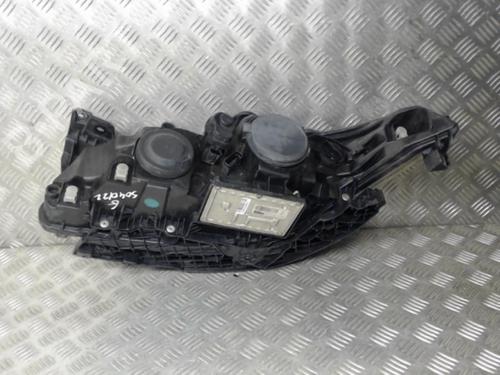 Used Right headlight Right headlight RENAULT LAGUNA II (BG0/1_) 2.2 dCi (BG0F) (150 hp) 24268606 24268606