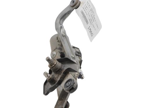 front-wiper-motor-toyota-yaris-_p13_-2010-2011-2012-2013-2014-2015-2016-2017-2018-2019-2020-27809171 main image