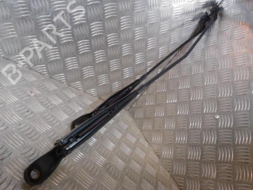 Used Front windshield wiper arm PEUGEOT 2008 I (CU_) 1.2 THP 110 / PureTech 110 (110 hp) 24265884