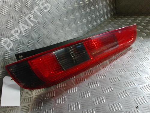 Used Left taillight FORD FIESTA V (JH_, JD_) 1.4 TDCi (68 hp) 24271529