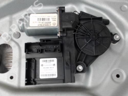 Front right window mechanism VW TOURAN (1T1, 1T2) 2.0 TDI | BP24279817C23 