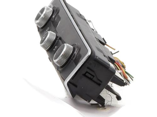 Climate control AUDI A3 (8V1, 8VK) 1.6 TDI | BP32217799I5