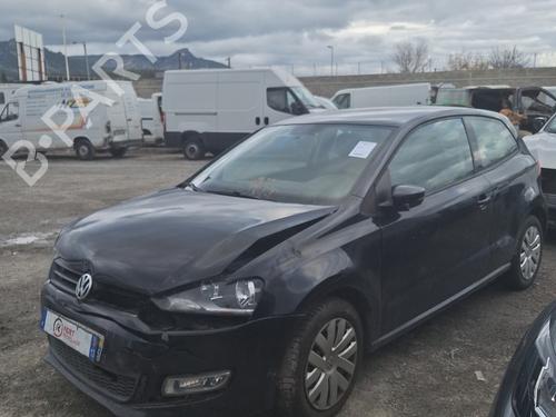 Right headlight VW POLO V (6R1, 6C1) 1.2 | BP32443984C29