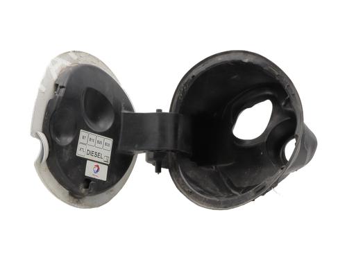 Used Fuel flap PEUGEOT 208 I (CA_, CC_) 1.5 BlueHDI 100 (102 hp) 27327482