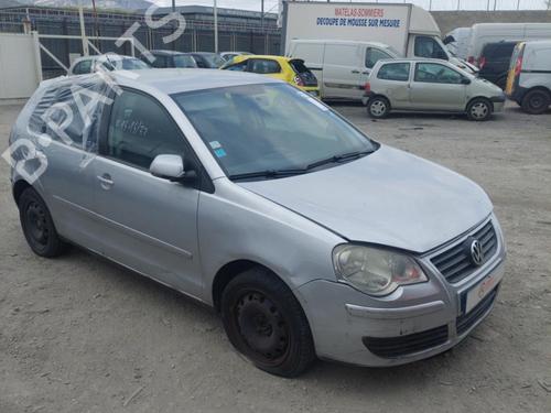 Right headlight VW POLO (9N_, 9A_) 1.2 12V | BP24281792C29 