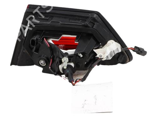 right-tailgate-light-renault-clio-iv-bh_-2012-2013-2014-2015-2016-2017-2018-2019-2020-2021-36690997 main image