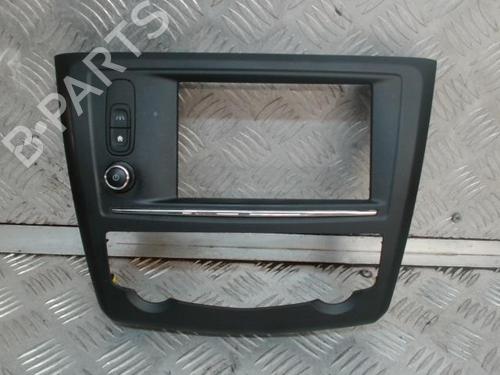 Used Middle console RENAULT KADJAR (HA_, HL_) 1.2 TCe 130 (HLMR) (130 hp) 24276023