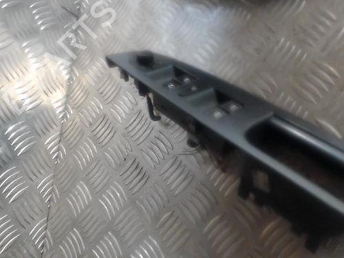 Used Left front window switch VW GOLF V (1K1) 1.4 TSI (140 hp) 24272100