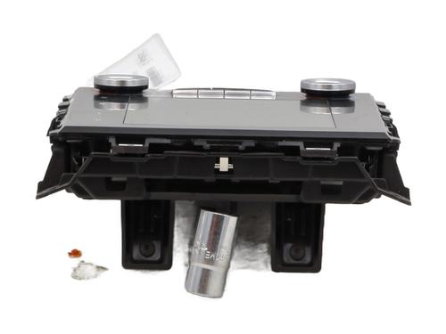 Used Display monitor Display monitor RENAULT MEGANE IV Hatchback (B9A/M/N_) 1.2 TCe 130 (B9MR) (130 hp) 35748358 35748358