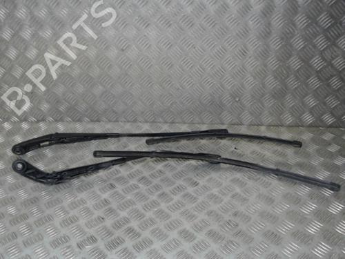 Used Front windshield wiper arm AUDI A1 Sportback (GBA) 35 TFSI (150 hp) 24277375