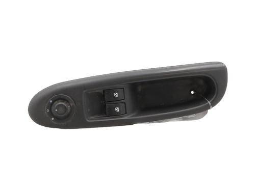 Used Left front window switch RENAULT CLIO II (BB_, CB_) 1.2 16V (BB05, BB0W, BB11, BB27, BB2T, BB2U, BB2V, CB05,... (75 hp) 27202130