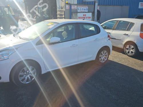 Left rear door PEUGEOT 208 I (CA_, CC_) 1.2 PureTech 82 | BP24272972C4