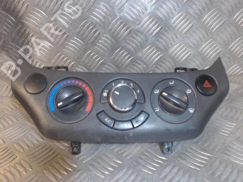 Used Climate control Climate control CHEVROLET AVEO / KALOS Hatchback (T250, T255) 1.2 (84 hp) 24268988 24268988