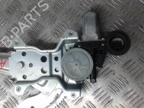 Used Front left window mechanism TOYOTA YARIS (_P9_) 1.4 D-4D (NLP90_, NLP90R) (90 hp) 24266666
