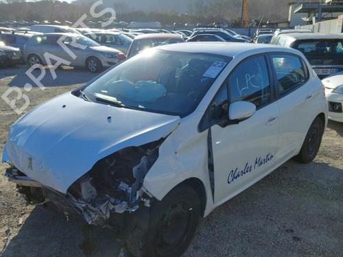 Right taillight PEUGEOT 208 I (CA_, CC_) 1.6 HDi / BlueHDi 75 | BP24275721C35 
