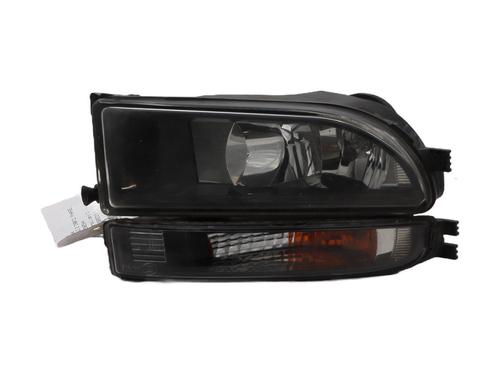 Right front fog light VW BEETLE Convertible (5C7, 5C8) 1.2 TSI 16V | BP30145717C31