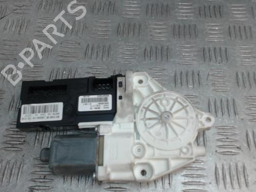 Used Front wiper motor Front wiper motor RENAULT LAGUNA Coupe (DT0/1) 2.0 dCi (DT01, DT08, DT09, DT0K, DT12, DT1C, DT1D, DT1M,... (150 hp) 24268772 24268772
