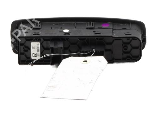 Switch RENAULT MEGANE IV Hatchback (B9A/M/N_) 1.5 dCi 110 (B9A3) | BP32299745I30